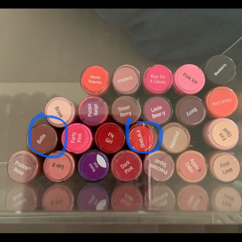 Bundle of lipsense